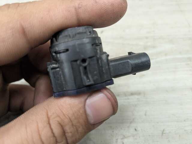 OEM BMW G20 G22 G23 G26* G42 G80 G82 Parking Distance Sonic PDC Sensor RED