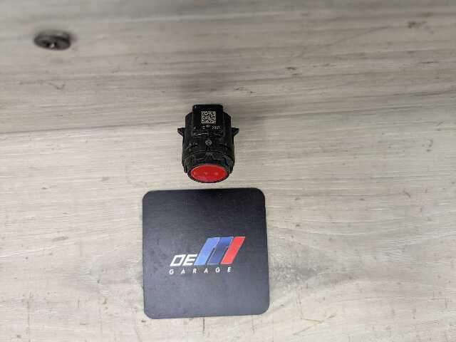 OEM BMW G20 G22 G23 G26* G42 G80 G82 Parking Distance Sonic PDC Sensor RED