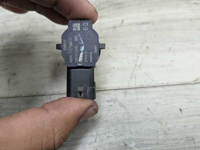 OEM BMW G20 G22 G23 G26* G42 G80 G82 Parking Distance Sonic PDC Sensor RED