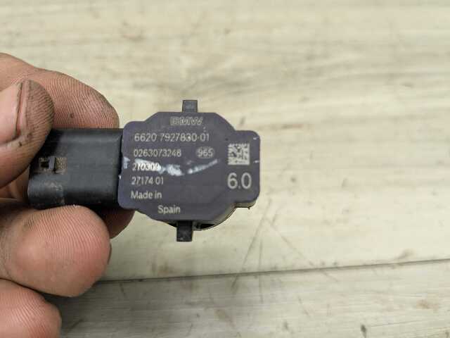 OEM BMW G20 G22 G23 G26* G42 G80 G82 Parking Distance Sonic PDC Sensor RED