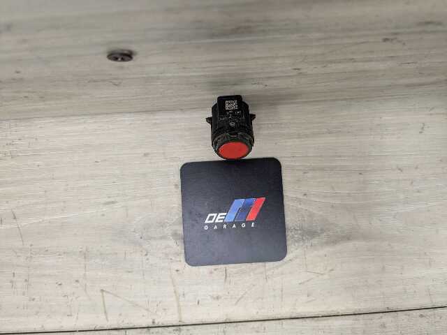 OEM BMW G20 G22 G23 G26* G42 G80 G82 Parking Distance Sonic PDC Sensor RED
