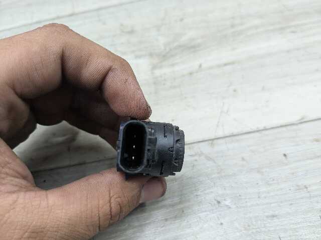 OEM BMW G20 G22 G23 G26* G42 G80 G82 Parking Distance Sonic PDC Sensor RED