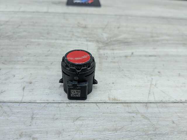 OEM BMW G20 G22 G23 G26* G42 G80 G82 Parking Distance Sonic PDC Sensor RED