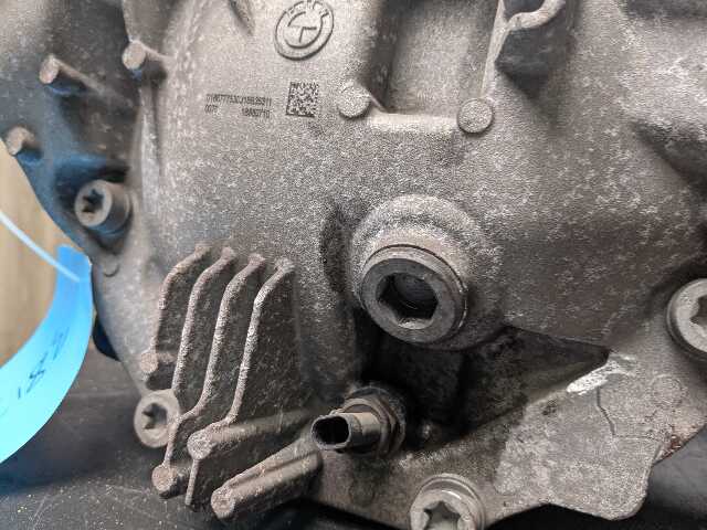 OEM BMW G20 G22 G23 G42 330 M340 Rear Differential Axle Gearbox Carrier 2.81