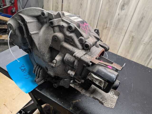 OEM BMW G20 G22 G23 G42 330 M340 Rear Differential Axle Gearbox Carrier 2.81