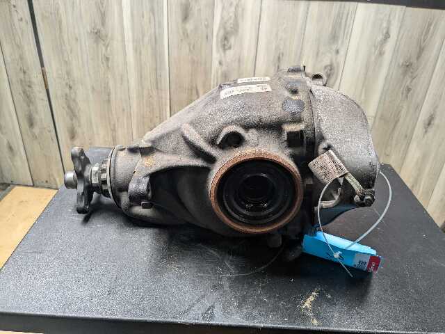 OEM BMW G20 G22 G23 G42 330 M340 Rear Differential Axle Gearbox Carrier 2.81