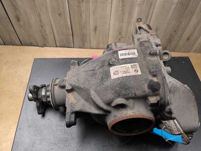 OEM BMW G20 G22 G23 G42 330 M340 Rear Differential Axle Gearbox Carrier 2.81
