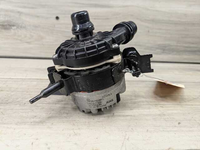 21-25 OEM BMW G80 G82 G83 G87 M2 M3 M4 Engine S58 Auxiliary Electric Water Pump