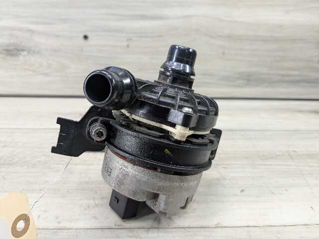 21-25 OEM BMW G80 G82 G83 G87 M2 M3 M4 Engine S58 Auxiliary Electric Water Pump