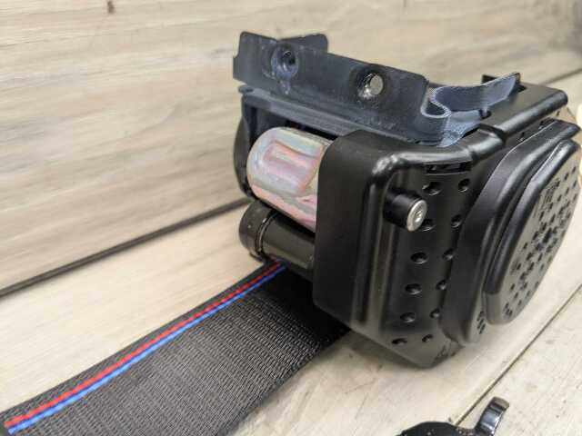 OEM BMW G22 G42 G82 G87 M4 REAR Left Driver Seat Belt Seatbelt Retractor Black