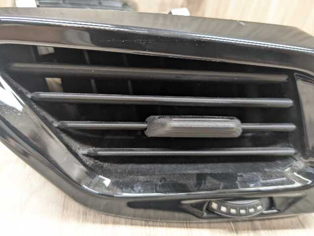 18-26 OEM BMW G29 Z4 30 M40 Right Passenger Side Air AC Vent Dash Grille Trim