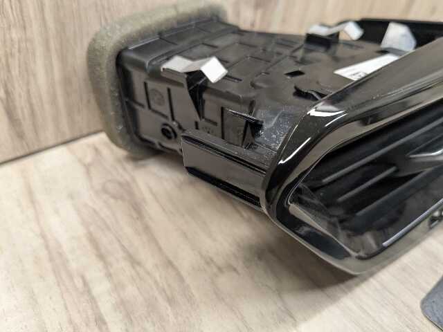 18-26 OEM BMW G29 Z4 30 M40 Right Passenger Side Air AC Vent Dash Grille Trim