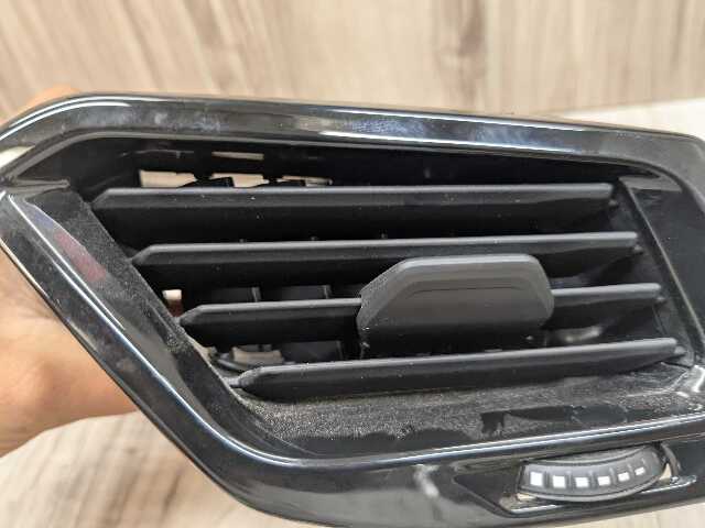 18-26 OEM BMW G29 Z4 30 M40 Right Passenger Side Air AC Vent Dash Grille Trim