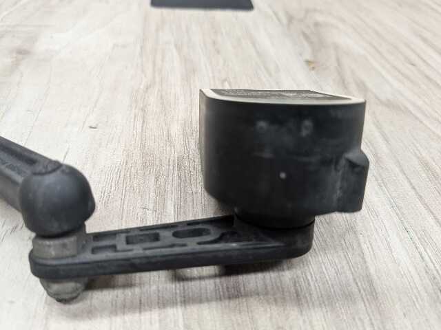 OEM BMW F30 F80 F90 G30 G20 M3 M4 M5 Rear Right Suspension Height Level Sensor