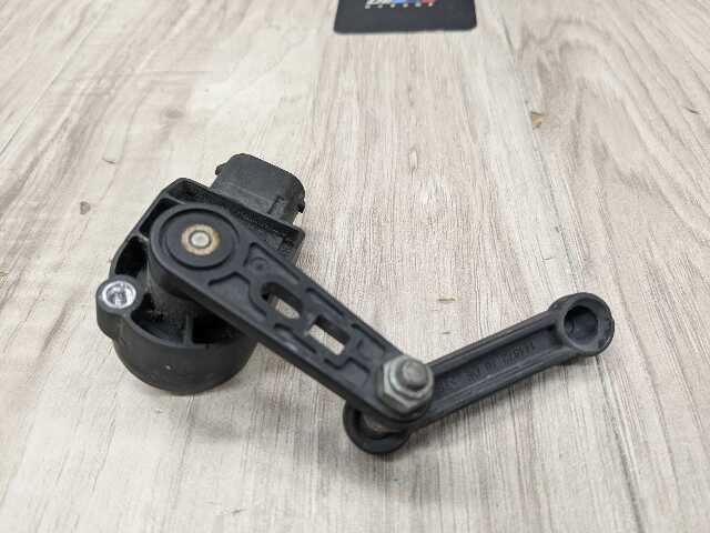 OEM BMW F30 F80 F90 G30 G20 M3 M4 M5 Rear Right Suspension Height Level Sensor