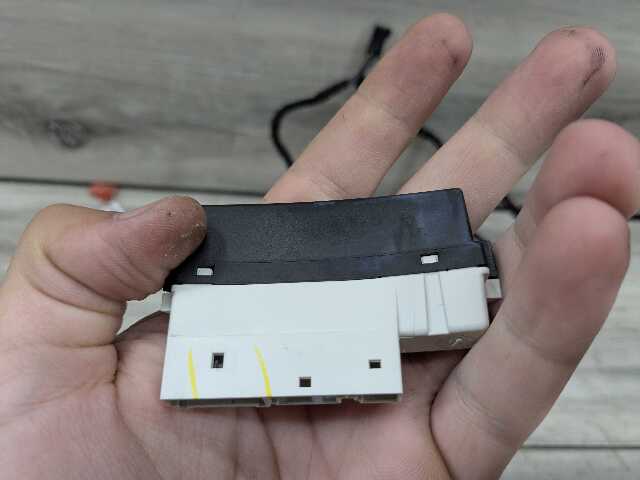 OEM BMW F02 F10 F15 F22 F30 F32 F36 Steering Wheel Control Wire Harness Module
