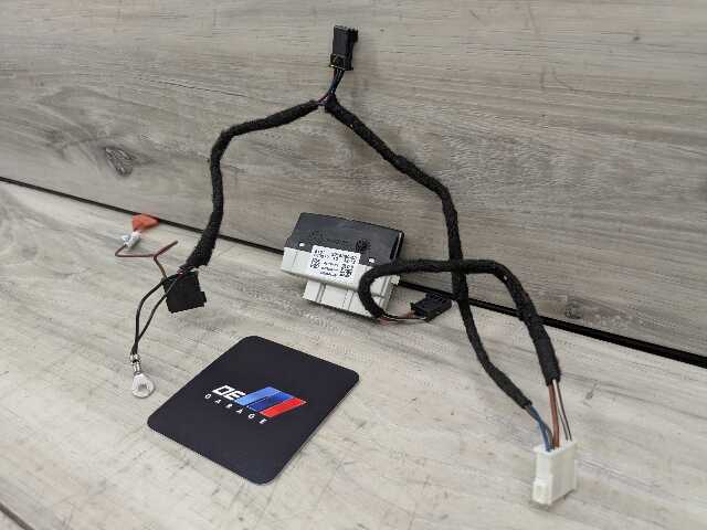 OEM BMW F02 F10 F15 F22 F30 F32 F36 Steering Wheel Control Wire Harness Module