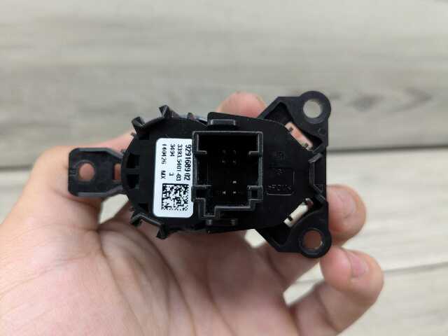 14-19 OEM BMW F15 F16 F85 F86 X5 Engine Ignition Auto Start Stop Switch Button