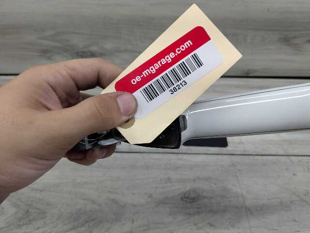 OEM BMW F15 F16 F85 X5 X6 Front Rear Right Passenger Door Handle COMFORT White