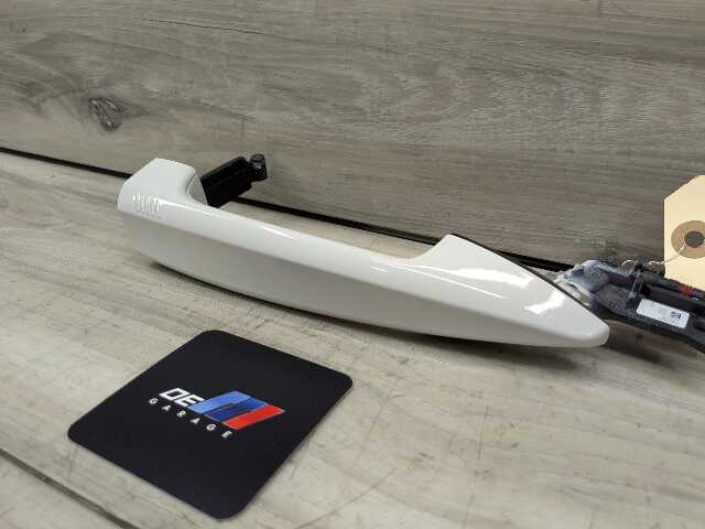 OEM BMW F15 F16 F85 X5 X6 Front Rear Right Passenger Door Handle COMFORT White
