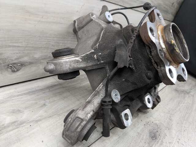 19-25 OEM BMW G20 330 M340 REAR Right Passenger Side Knuckle Hub Spindle Bearing