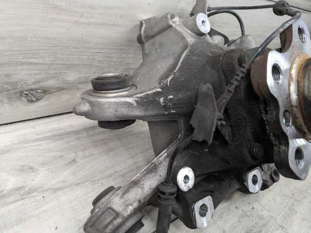 19-25 OEM BMW G20 330 M340 REAR Right Passenger Side Knuckle Hub Spindle Bearing