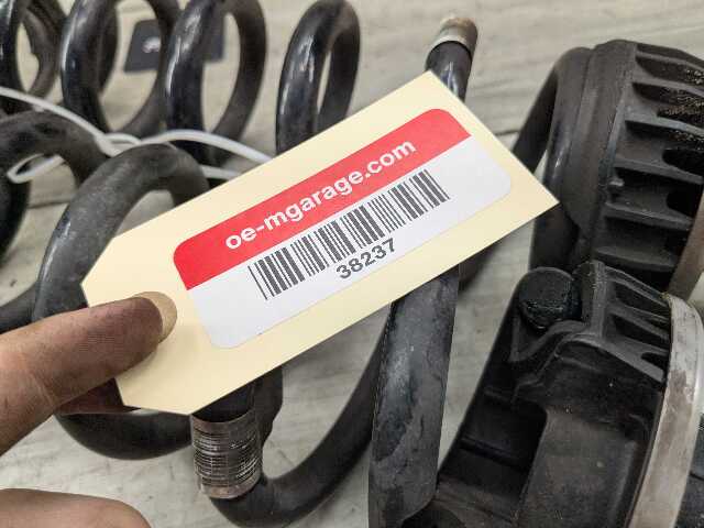 19-25 OEM BMW G20 330i RWD Rear Left Right Suspension Strut Shock Coil Springs