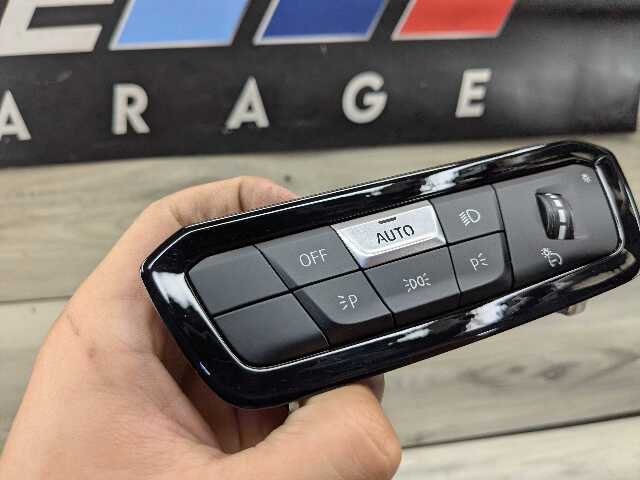 OEM BMW G20 G22 G23 G26 G42 G80 G82 G83 Headlight Control Switch Light Module