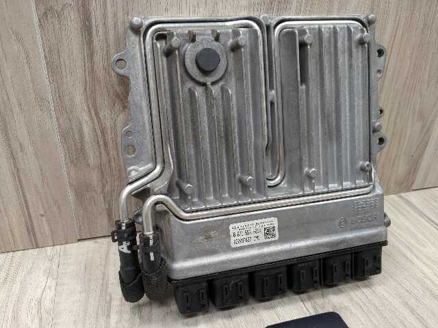 OEM BMW G11 G12 G30 M550 750 DME ECU Engine N63R Control Module Computer 880