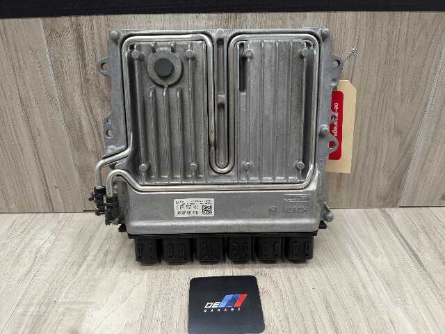 OEM BMW G11 G12 G30 M550 750 DME ECU Engine N63R Control Module Computer 880