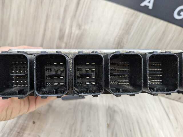 OEM BMW G11 G12 G30 M550 750 DME ECU Engine N63R Control Module Computer 880