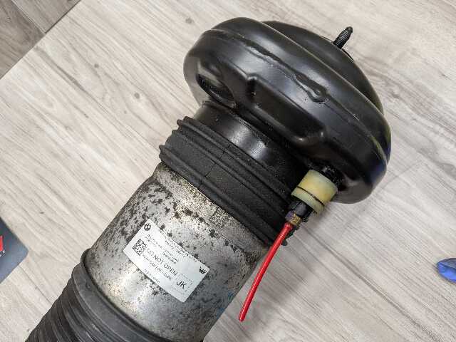 16-22 OEM BMW G11 G12 740 750 B7 REAR Left Driver Air Suspension Shock Strut