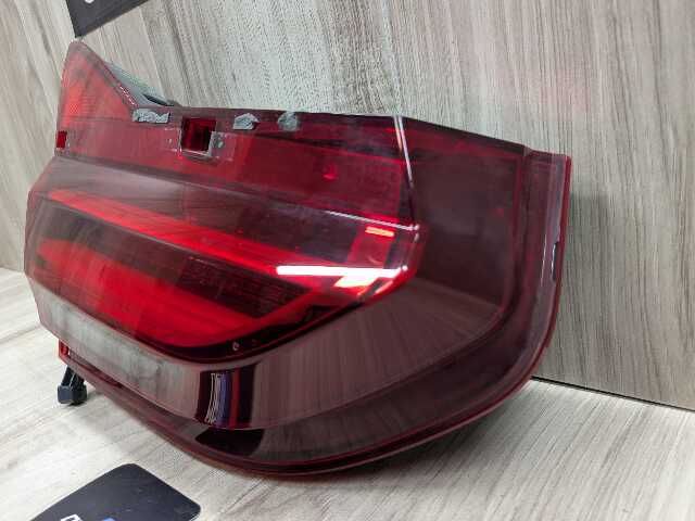 16-19 OEM BMW G11 G12 740 750 M760 Rear Left Driver Trunk Inner Stop Tail Light