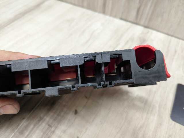 OEM BMW G11 G12 G14 G15 G16 G30 B+ Junction Terminal Power Relay Fuse Box