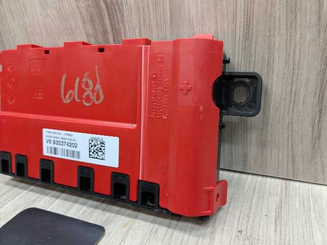 OEM BMW G11 G12 G14 G15 G16 G30 B+ Junction Terminal Power Relay Fuse Box