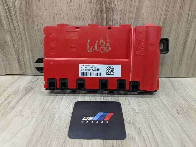 OEM BMW G11 G12 G14 G15 G16 G30 B+ Junction Terminal Power Relay Fuse Box