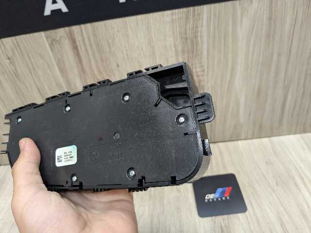 OEM BMW F90 G11 G12 G30 G32 M5 Front Left Driver Seat Adjustment Control Switch