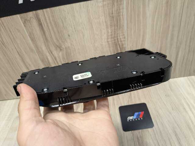 OEM BMW F90 G11 G12 G30 G32 M5 Front Left Driver Seat Adjustment Control Switch