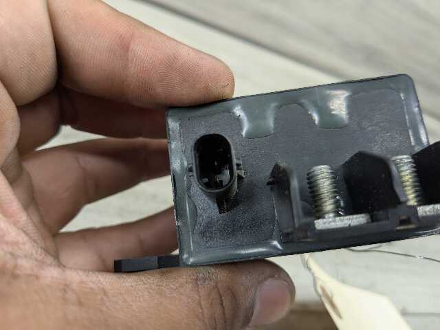 OEM BMW F10 F13 F02 F30 F32 F80 F82 F85 M3 M4 M6 Cooling Fan Relay Control 130A