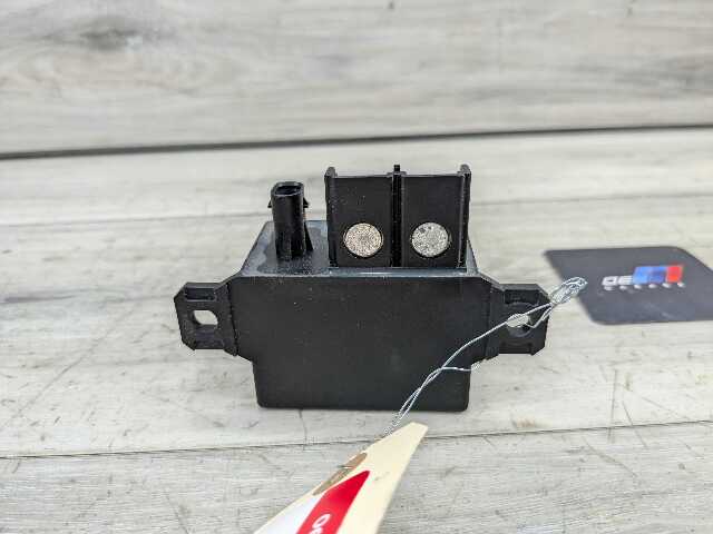 OEM BMW F10 F13 F02 F30 F32 F80 F82 F85 M3 M4 M6 Cooling Fan Relay Control 130A