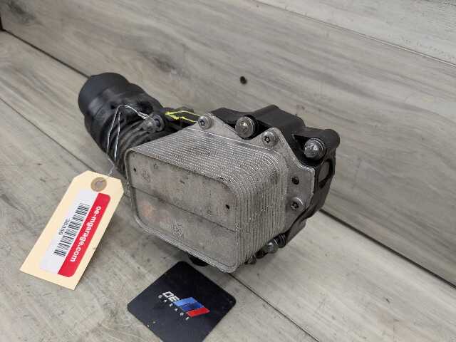 18-24 OEM BMW F39 F44 X2 M235 F55 F56 Engine B48E Oil Filter Housing