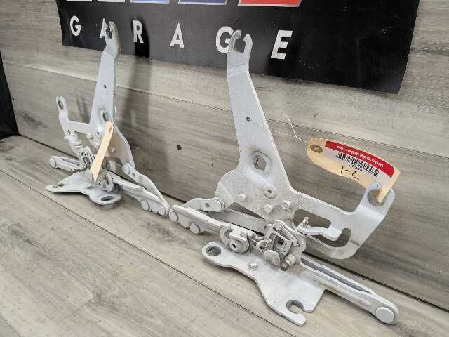 OEM BMW F15 F16 F85 F86 X5 X6 Left Right Hood Hinge Support Bracket Brace SET