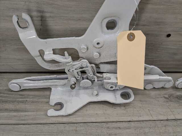 OEM BMW F15 F16 F85 F86 X5 X6 Left Right Hood Hinge Support Bracket Brace SET