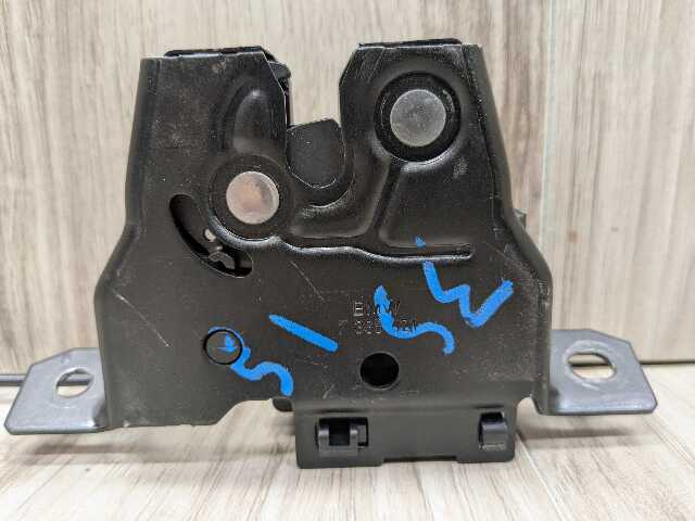 18-26 OEM BMW G29 Z4 30 M40 Trunk Tailgate Lid Lock Latch Actuator