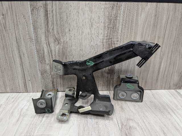 16-19 OEM BMW G11 G12 740 750 M760 Front Left Driver Fender Holder Bracket SET
