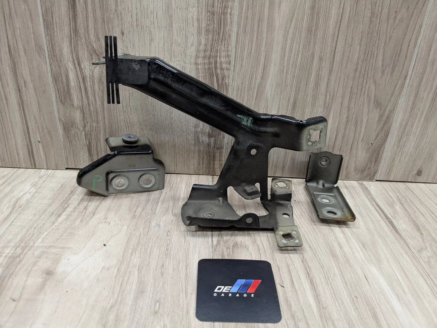 16-19 OEM BMW G11 G12 740 750 Front Right Passenger Fender Holder Bracket SET