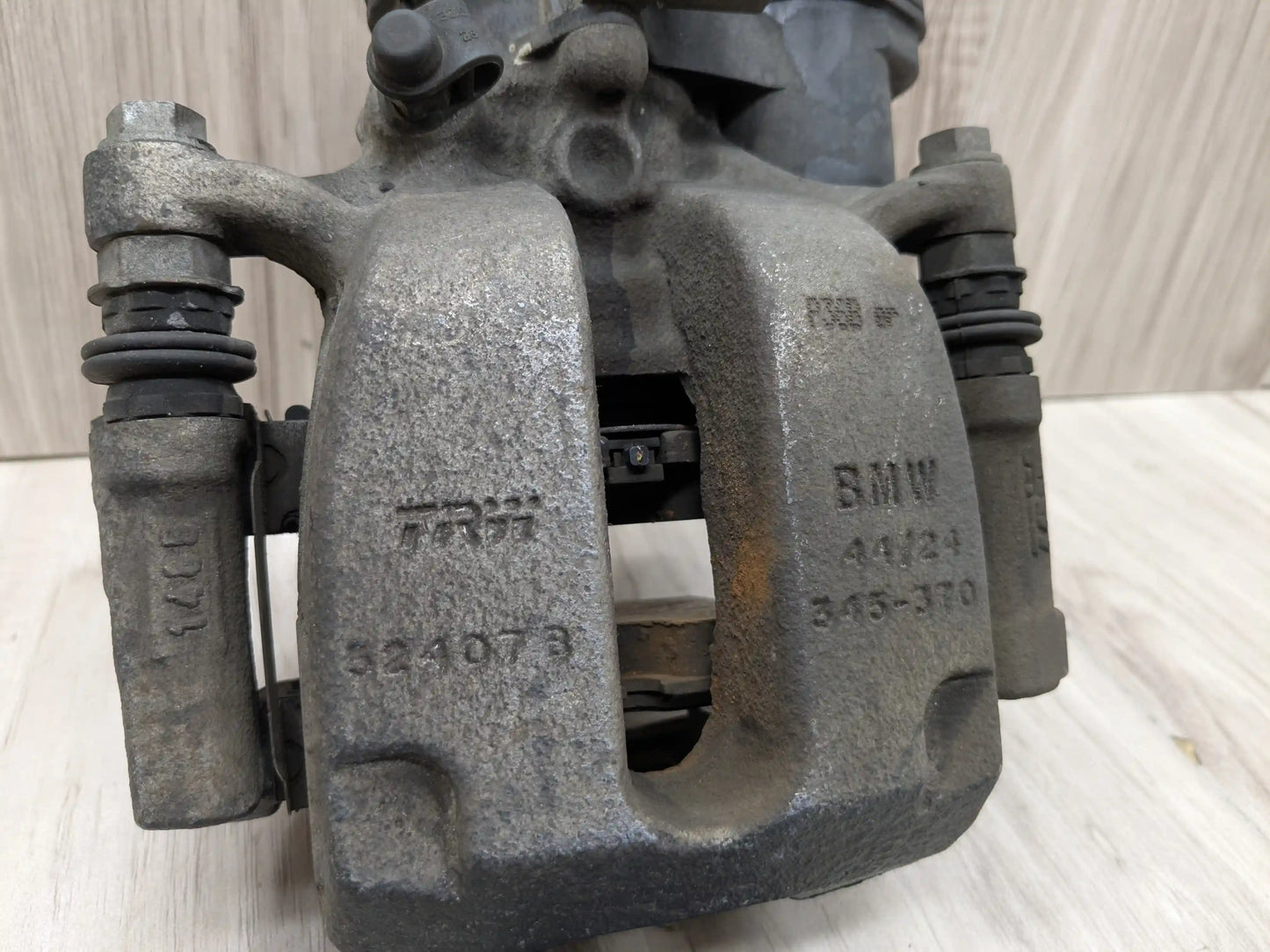 OEM BMW G11 G12 740 750 G14 G15 G16 840 G30 540 Rear Left Driver Brake Caliper
