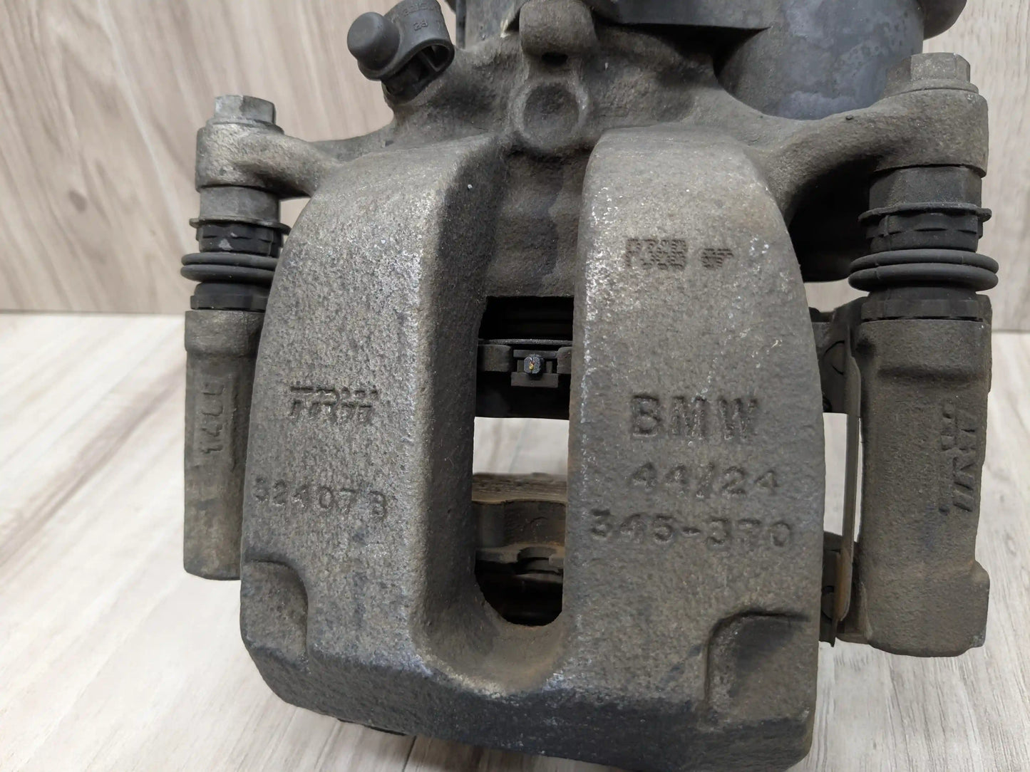 OEM BMW G11 G12 740 750 G14 G15 G16 840 G30 540 Rear Left Driver Brake Caliper