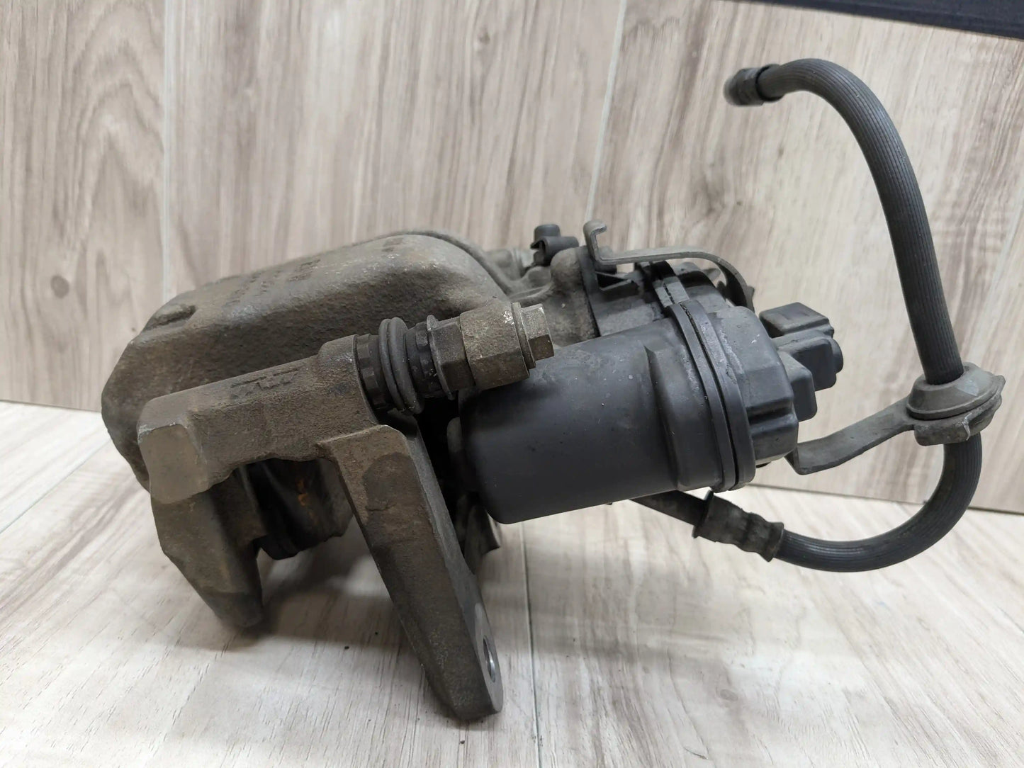 OEM BMW G11 G12 740 750 G14 G15 G16 840 G30 540 Rear Left Driver Brake Caliper