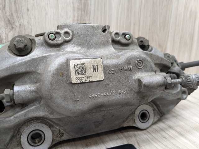16-22 OEM BMW G11 G12 745eX 750i 750iX Front Left Driver Side Brake Caliper Gray